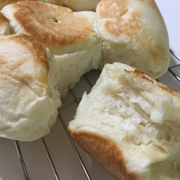 オーブン不要！炊飯器でふわふわミルクパン